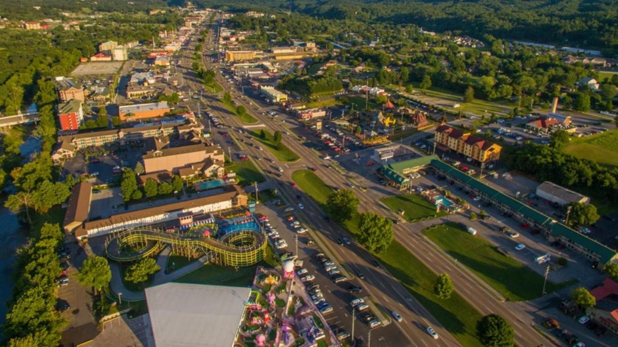 Liberty Lodge - Family Getaway With Pool, Hot Tub, Arcade & Dogs Pigeon Forge Luaran gambar