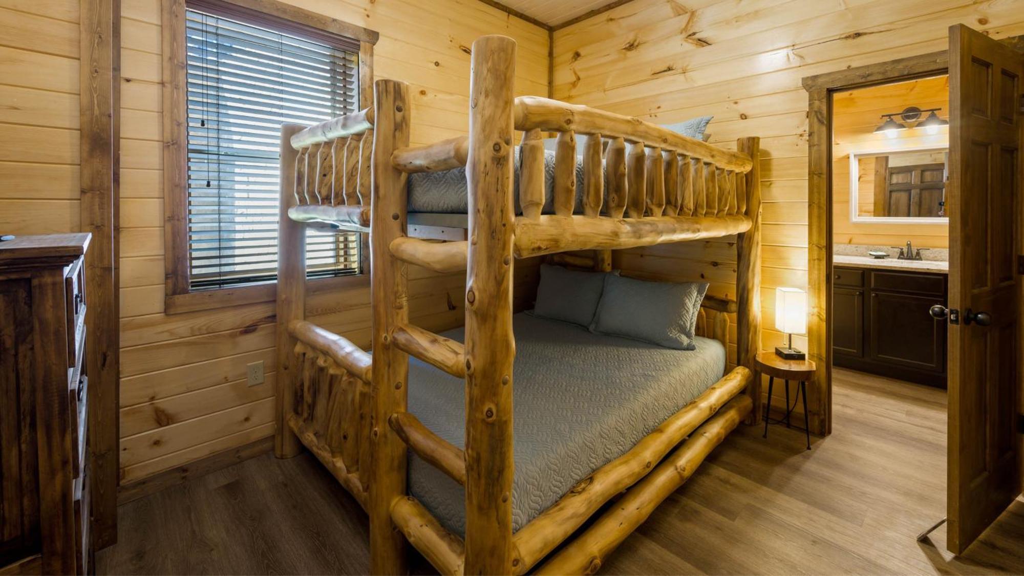 Liberty Lodge - Family Getaway With Pool, Hot Tub, Arcade & Dogs Pigeon Forge Luaran gambar