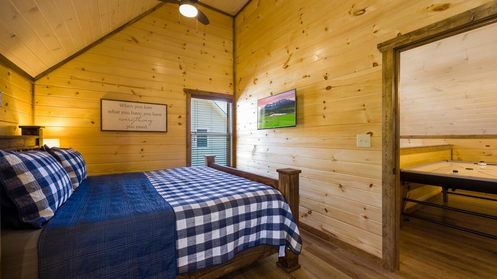 Liberty Lodge - Family Getaway With Pool, Hot Tub, Arcade & Dogs Pigeon Forge Luaran gambar