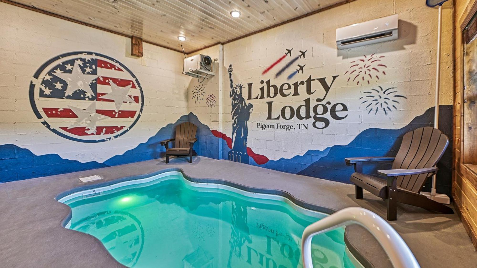 Liberty Lodge - Family Getaway With Pool, Hot Tub, Arcade & Dogs Pigeon Forge Luaran gambar