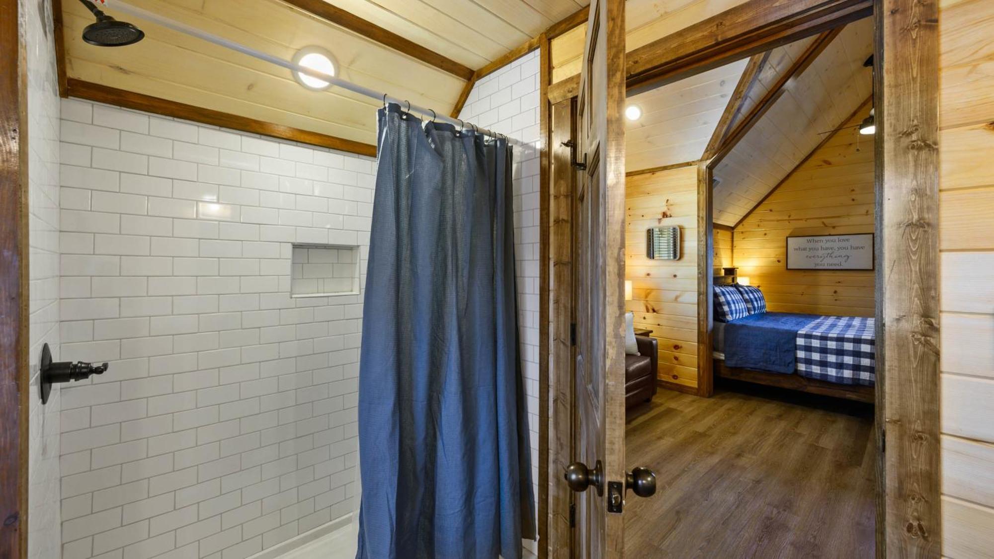 Liberty Lodge - Family Getaway With Pool, Hot Tub, Arcade & Dogs Pigeon Forge Luaran gambar